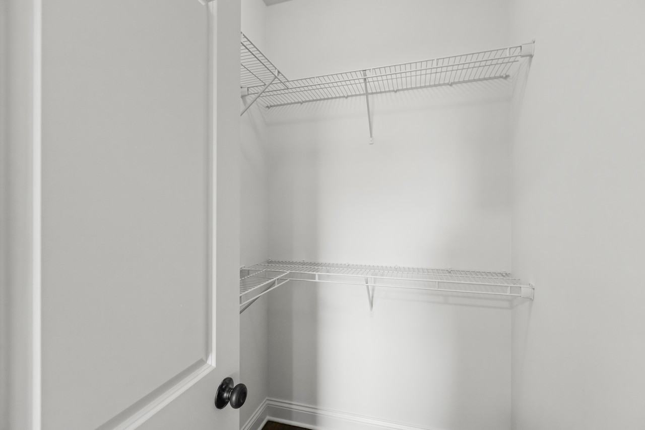 3123 N California Ave #2R - Photo 6 of 6