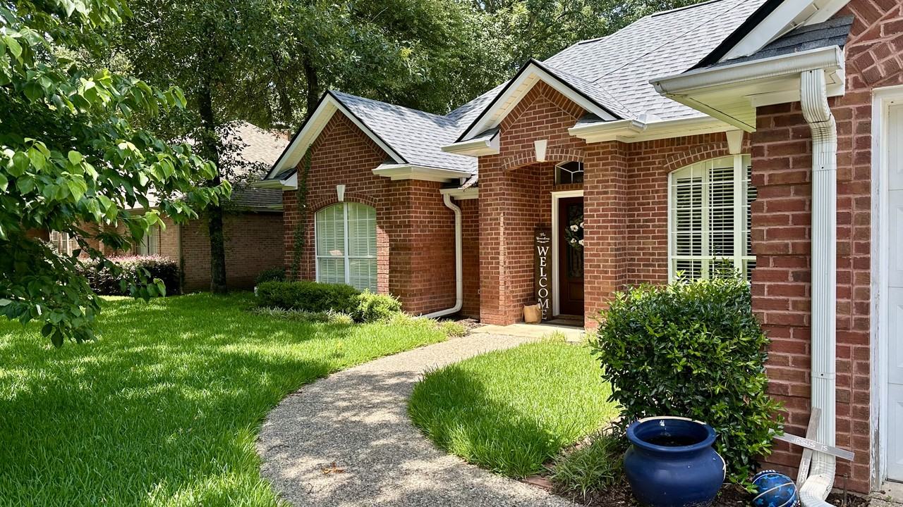 3308 Oak Knoll Dr #NA - Photo 3 of 37