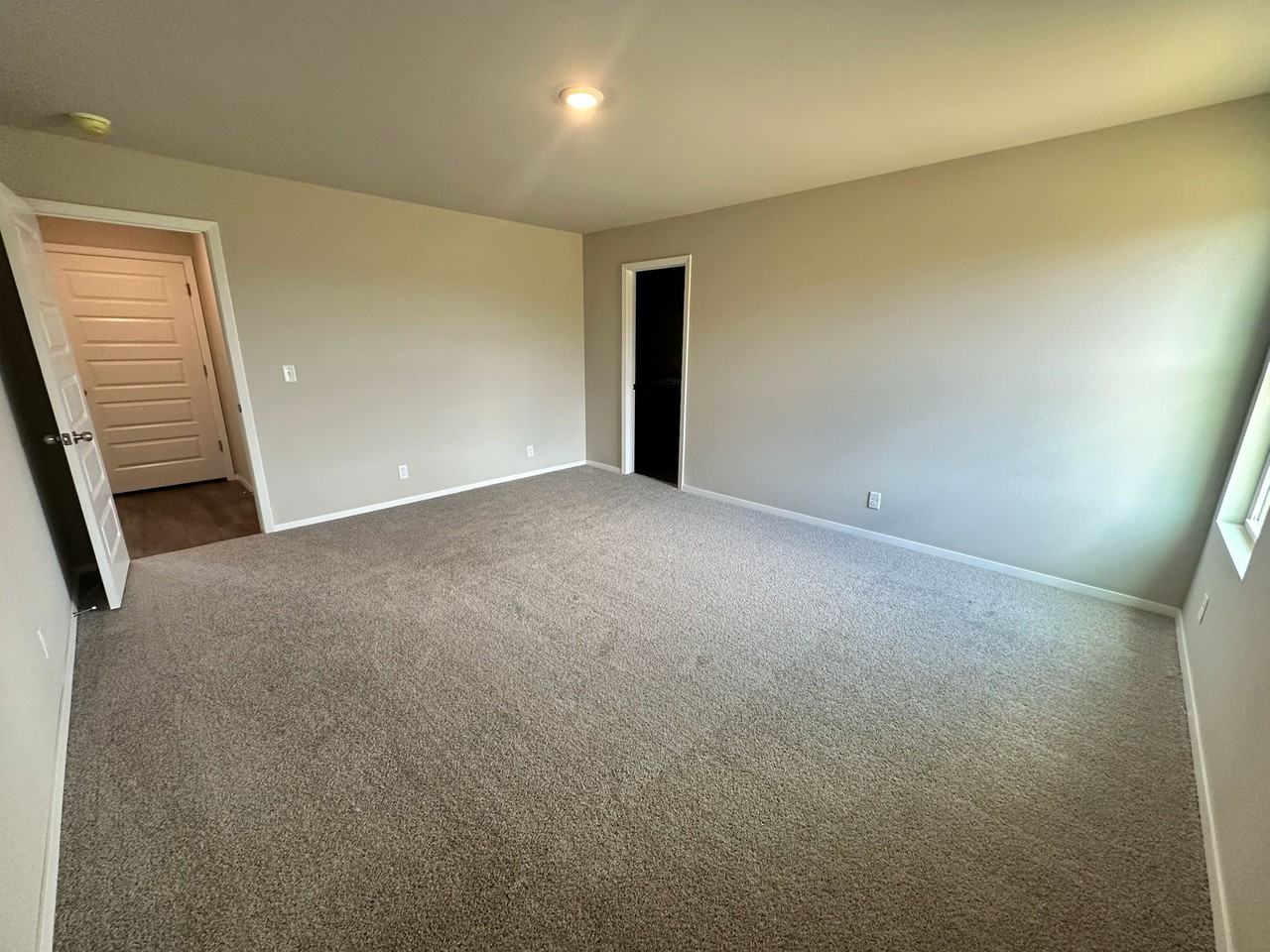 E 164th St S #NA - Photo 2 of 8