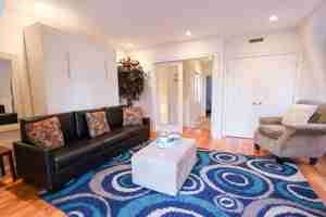 featured image of 8 Harvard Sq