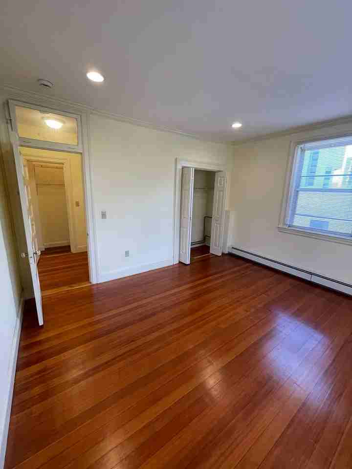 457 Centre St - Photo 3 of 16