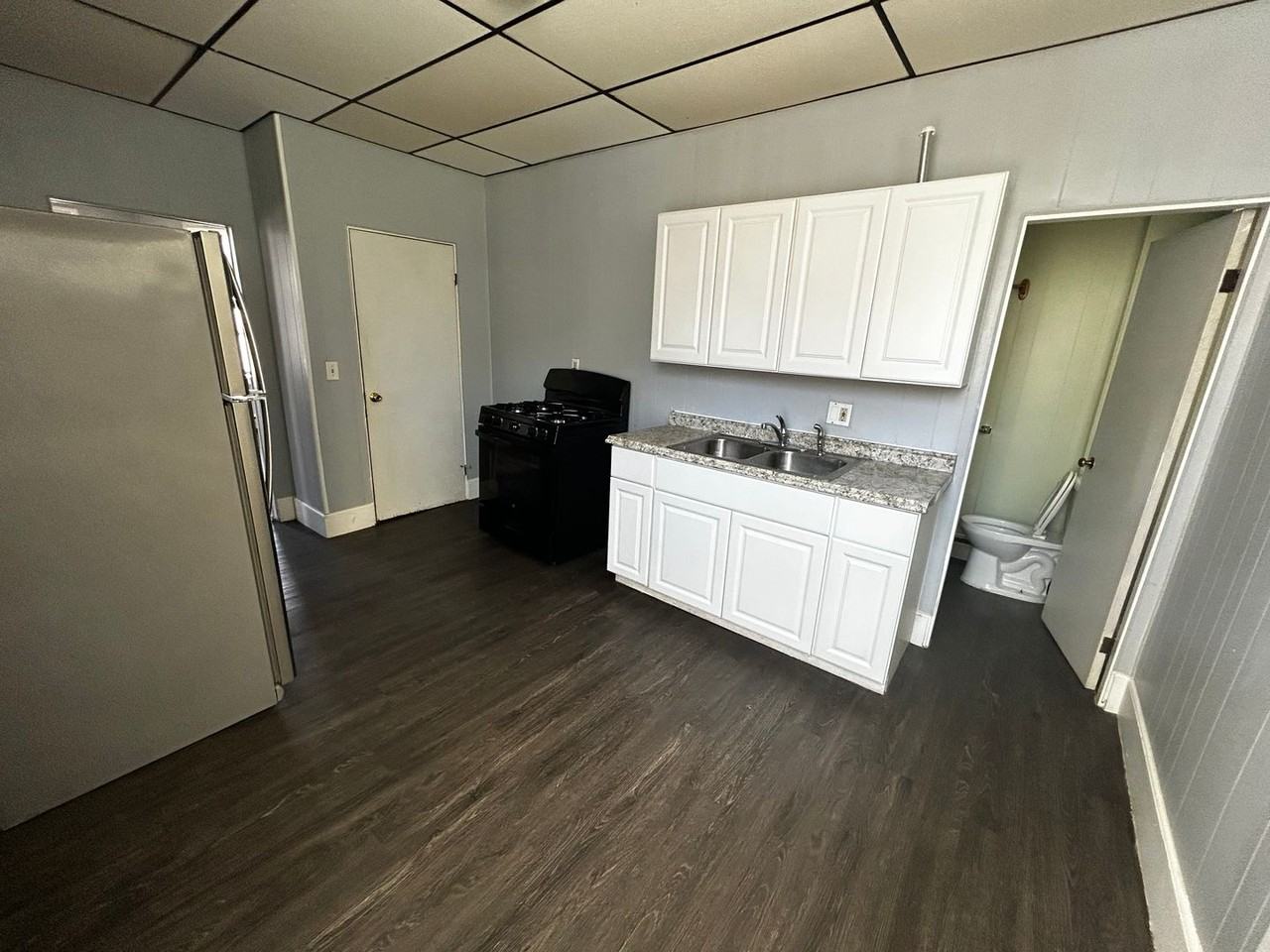 323 Dubuque St & 142 - Photo 3 of 39