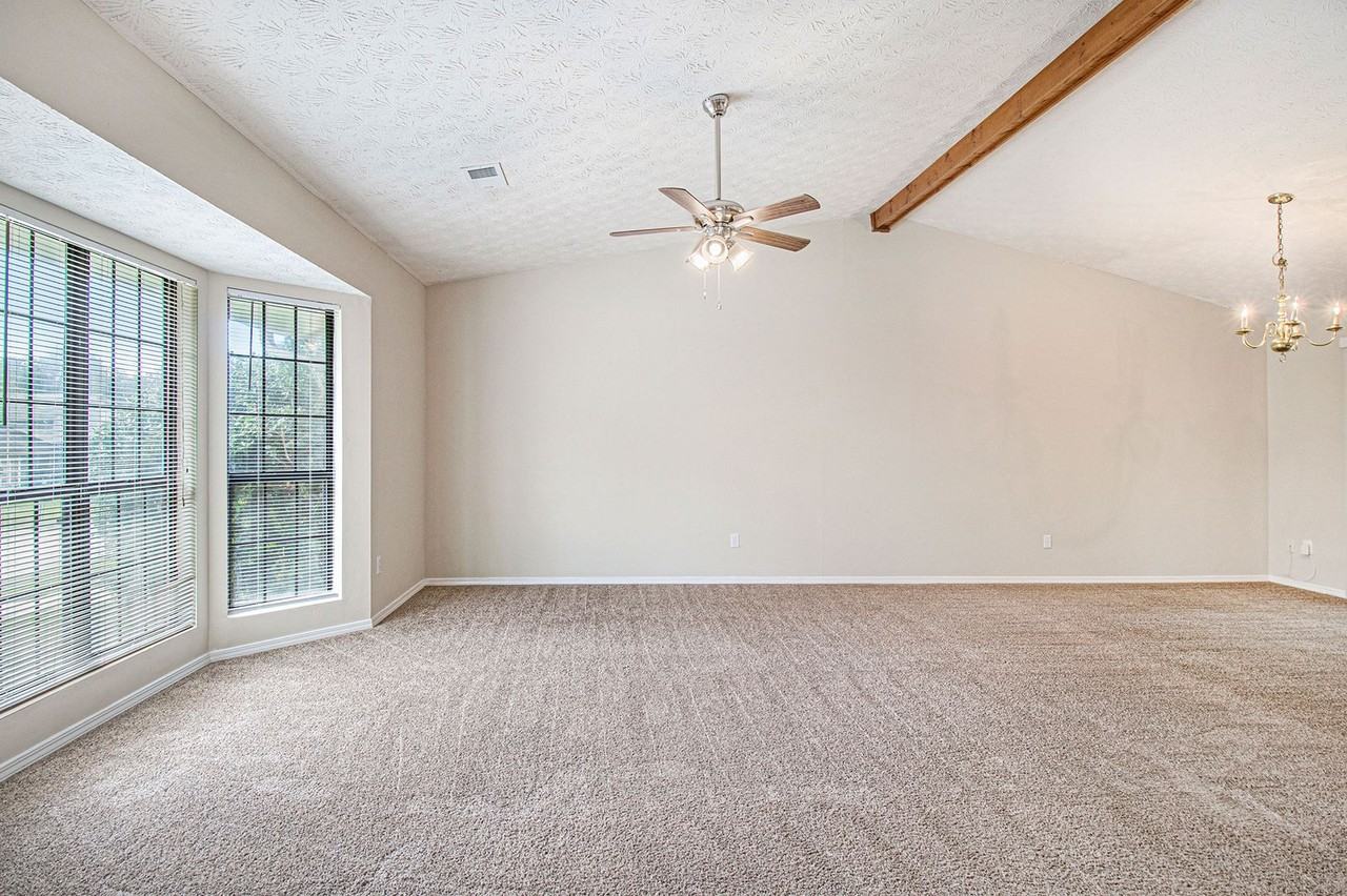 6444 Eastbriar Dr - Photo 2 of 17