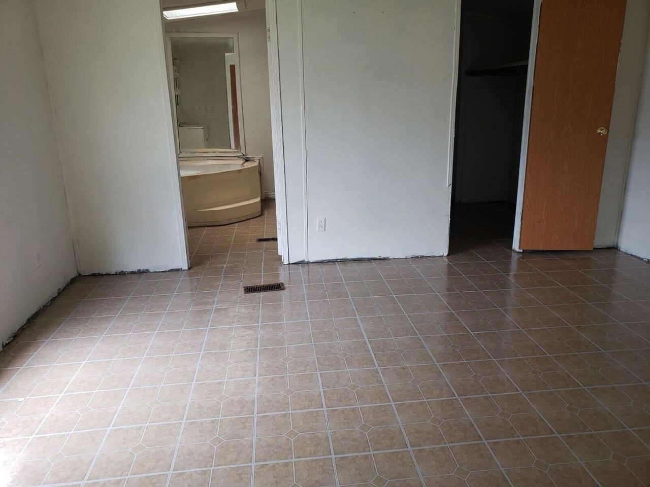 22 Joe Walker Ct - Photo 5 of 8