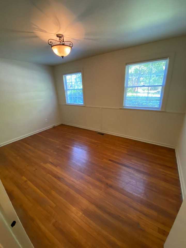 1092 Nichols Drive - Photo 6 of 7