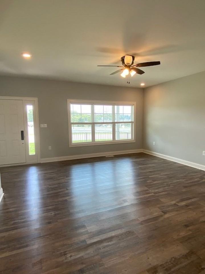 2950 Smallhouse Rd - Photo 4 of 22