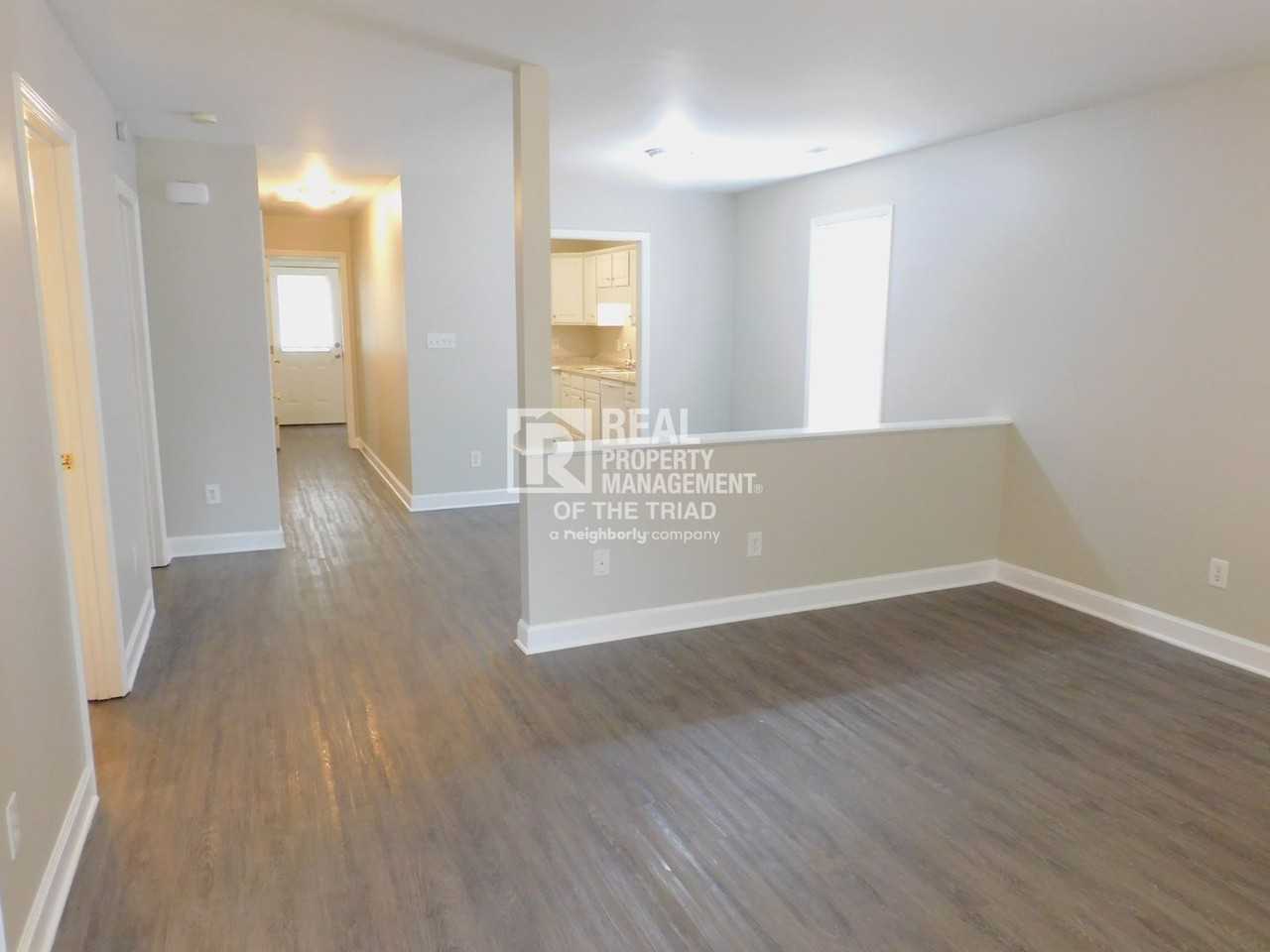 2222 Victoria Village Ln - Photo 3 of 26