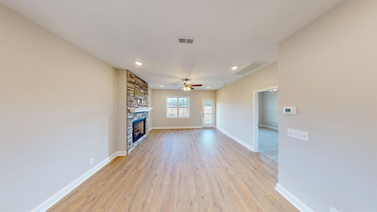 525 Herman Dr - Photo 3 of 18