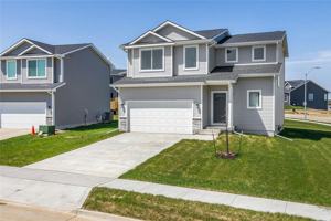 featured image of 16605 Oakwood Dr