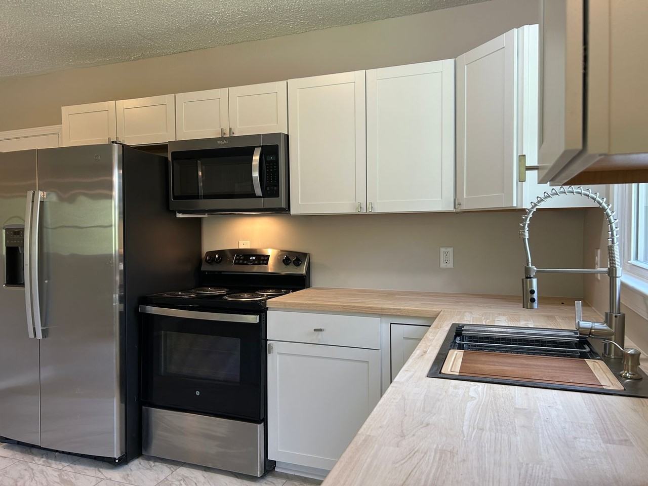 3992 Dug Hill Rd - Photo 5 of 14