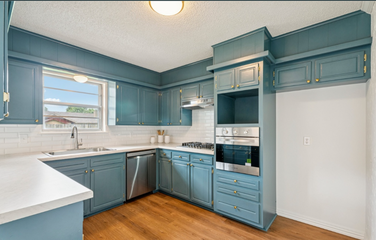 10715 E 29th St - Photo 3 of 17