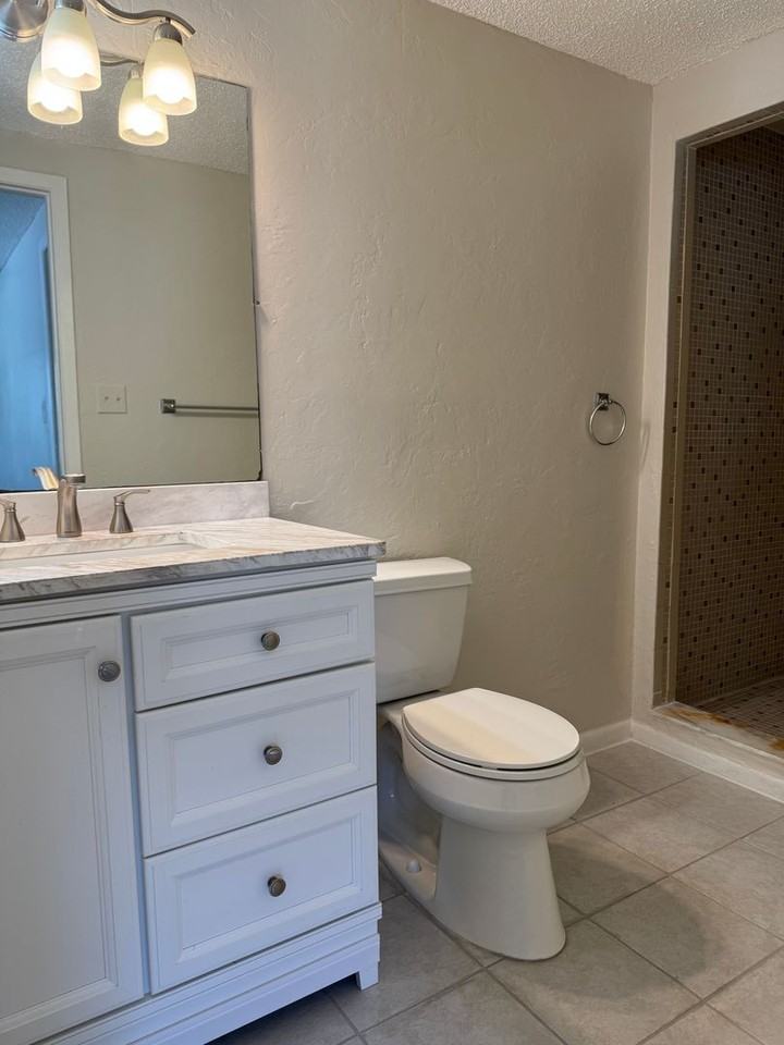 2907 W Tyson Ave - Photo 7 of 13