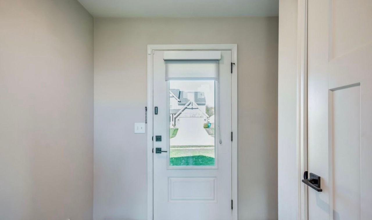 15911 Long Meadow Way - Photo 3 of 42