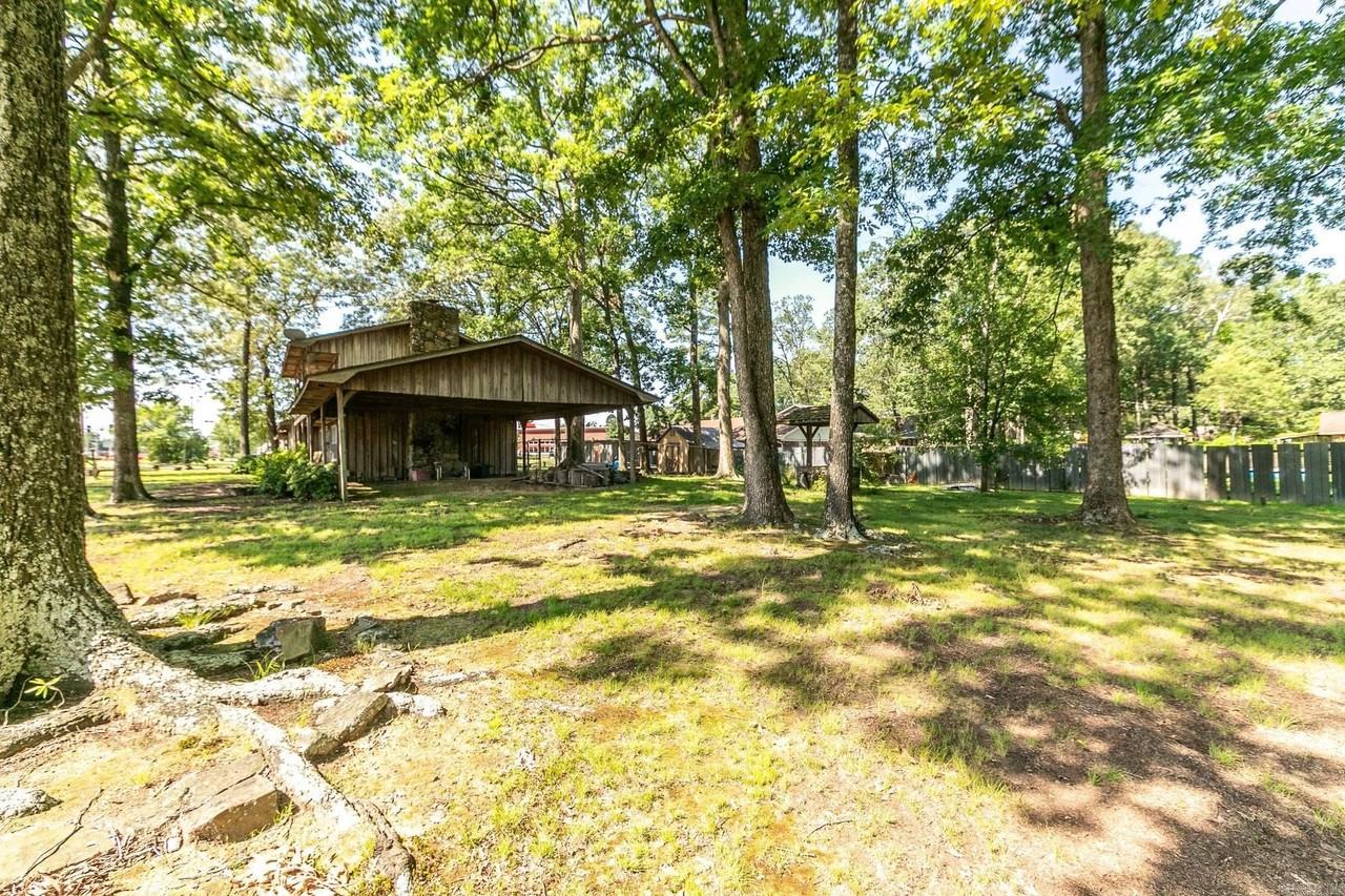 8801 Brockington Road - Photo 3 of 32