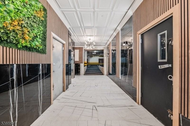 180 Carroll St - Photo 7 of 31