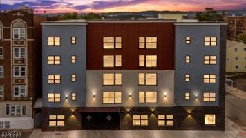 featured image of 180 Carroll St