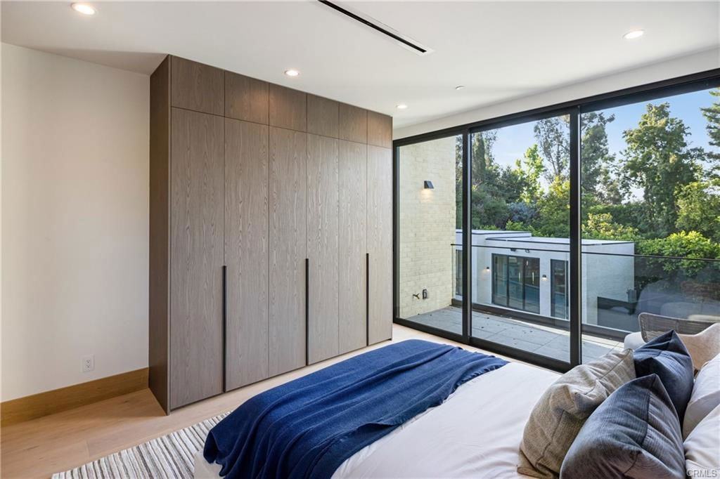 17055 Rancho St - Photo 2 of 8