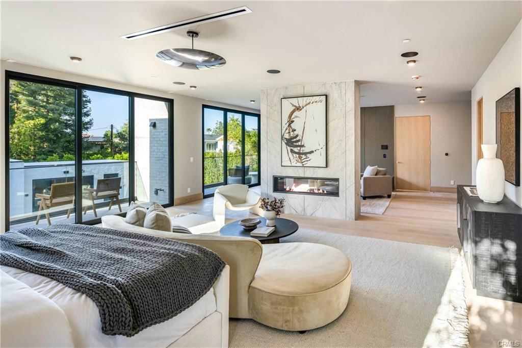 17055 Rancho St - Photo 3 of 8