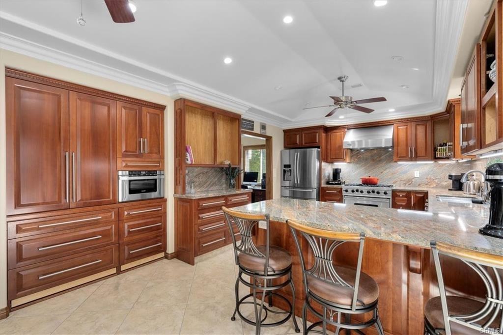 24259 Neece Ave - Photo 3 of 8
