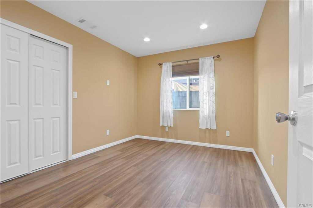 3534 Sanborn Ave - Photo 2 of 8