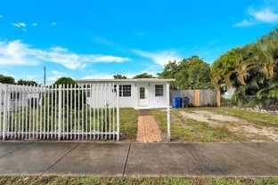 3900 Sw 47th Ave - Photo 1 of 1