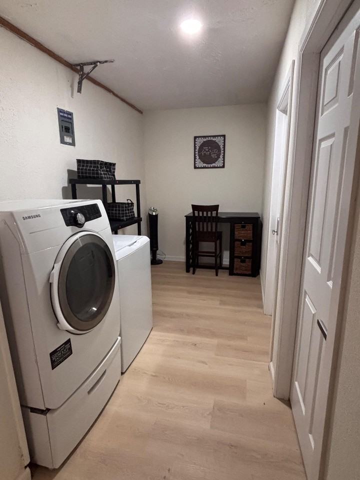 Laurel Ln - Photo 7 of 13