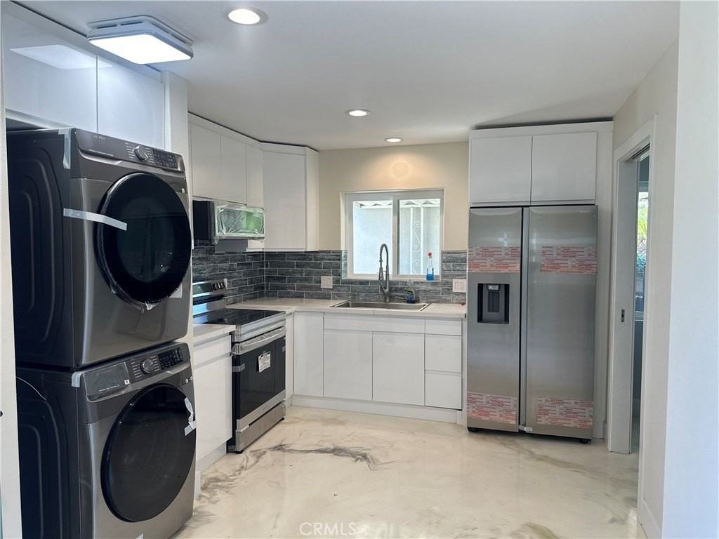 1641 255th St #1-2 - Photo 3 of 13