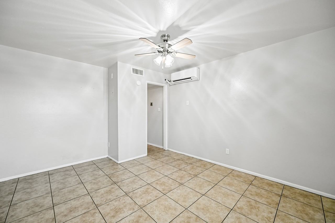 3025 North 32nd Street #41 - Photo 2 of 9