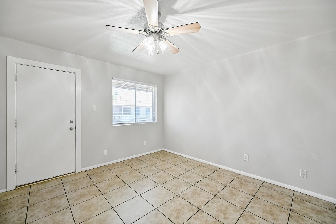 3025 North 32nd Street #41 - Photo 3 of 9