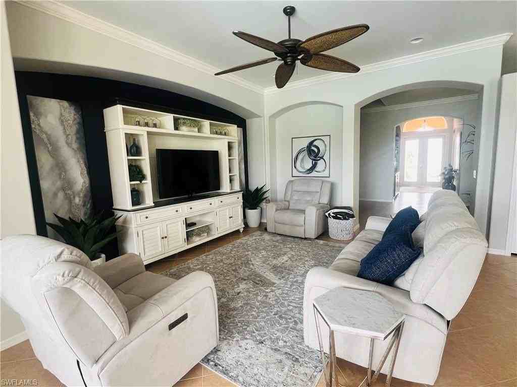 14265 Manchester Dr - Photo 4 of 35