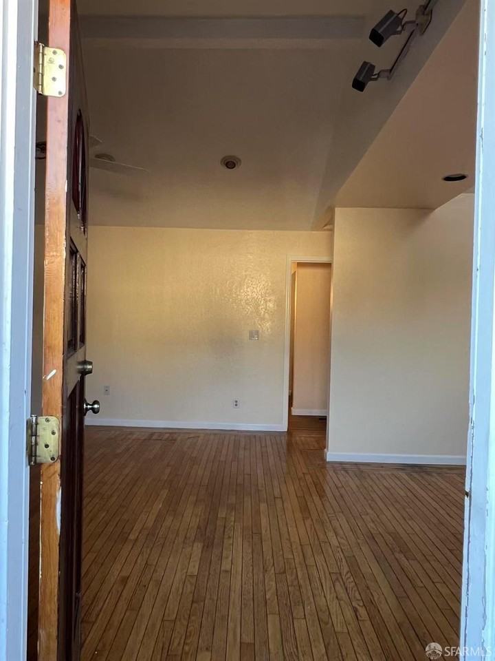 1011 Trenton Blvd - Photo 2 of 26