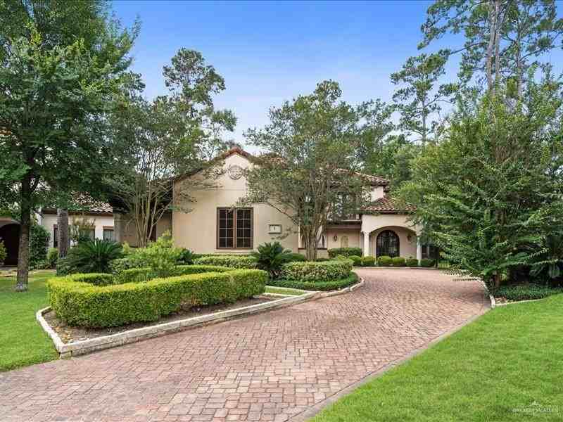 Ivycroft Ln - Photo 2 of 45