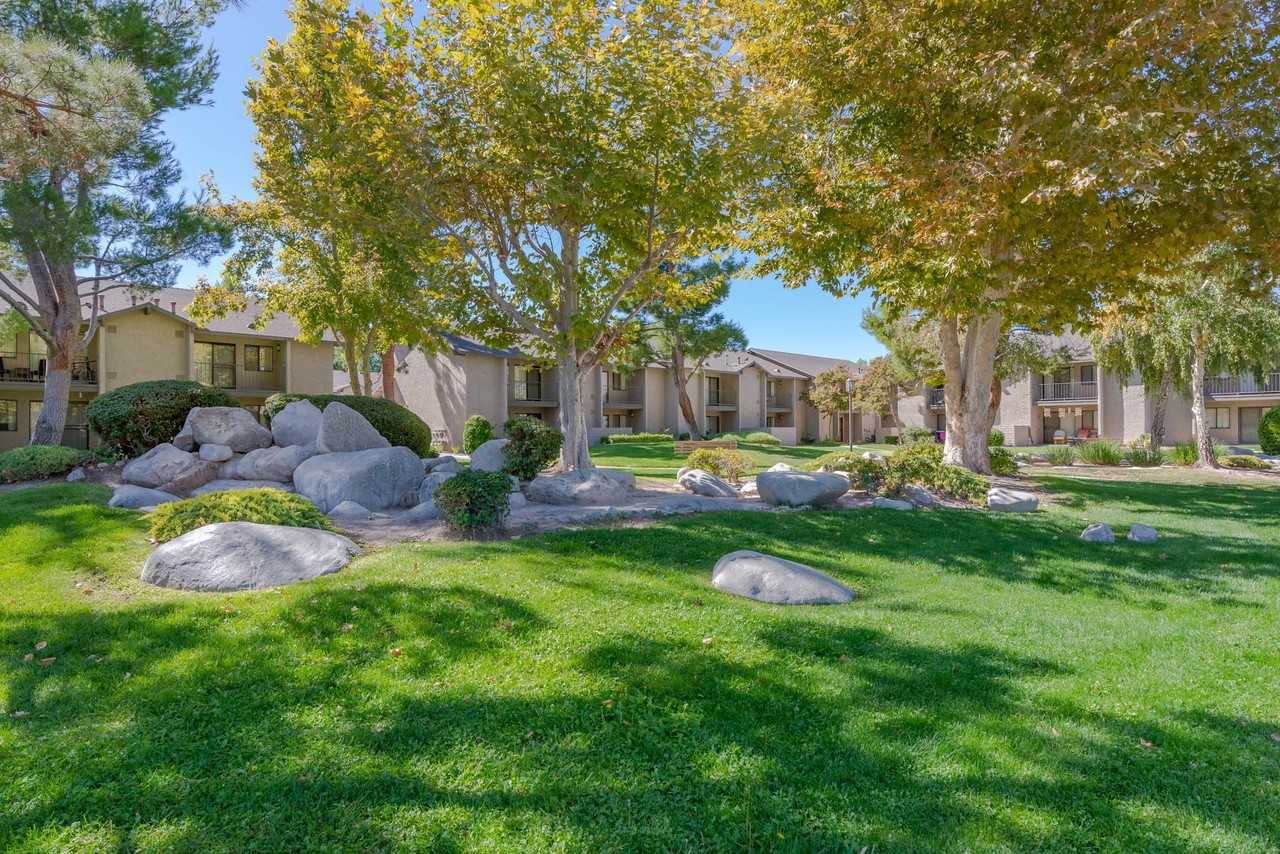 Sunset Ridge Apartments - Photo 2 of 18