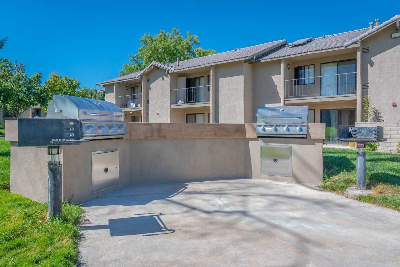 Sunset Ridge Apartments - Photo 5 of 18