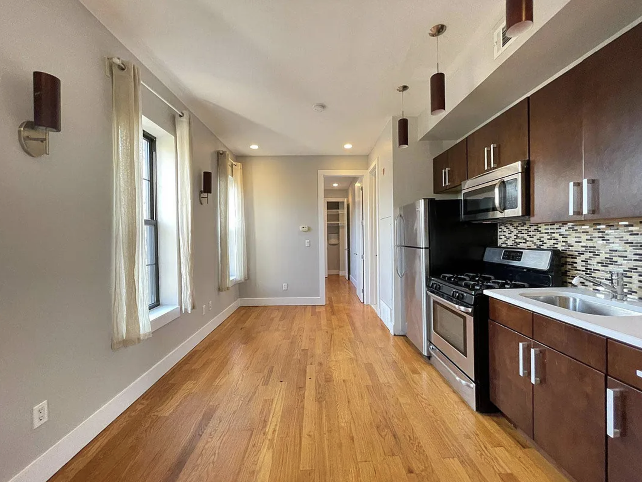 362 Stockton Street #3B - Photo 3 of 9