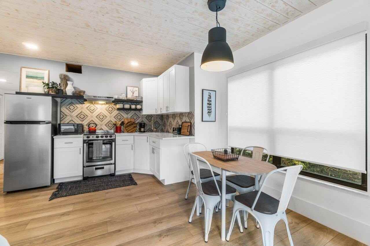 11863 Wimbledon Cir #444 - Photo 5 of 29