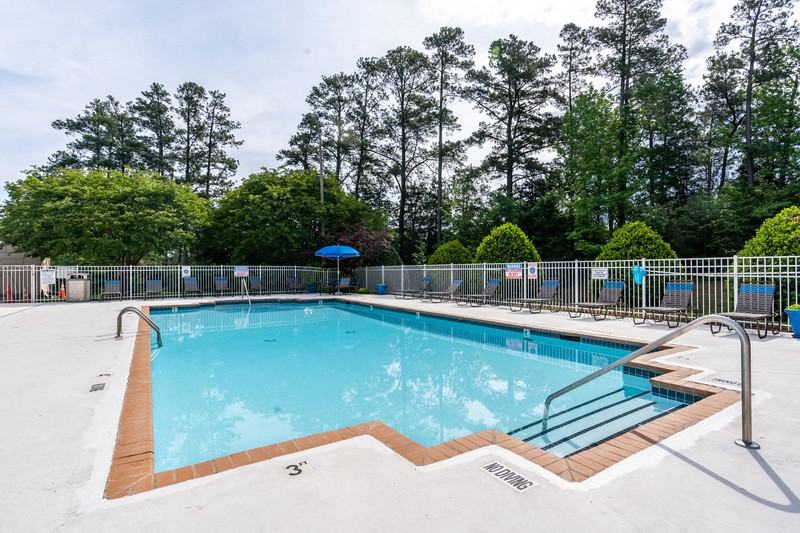 Foxridge Apartments - Photo 6 of 92