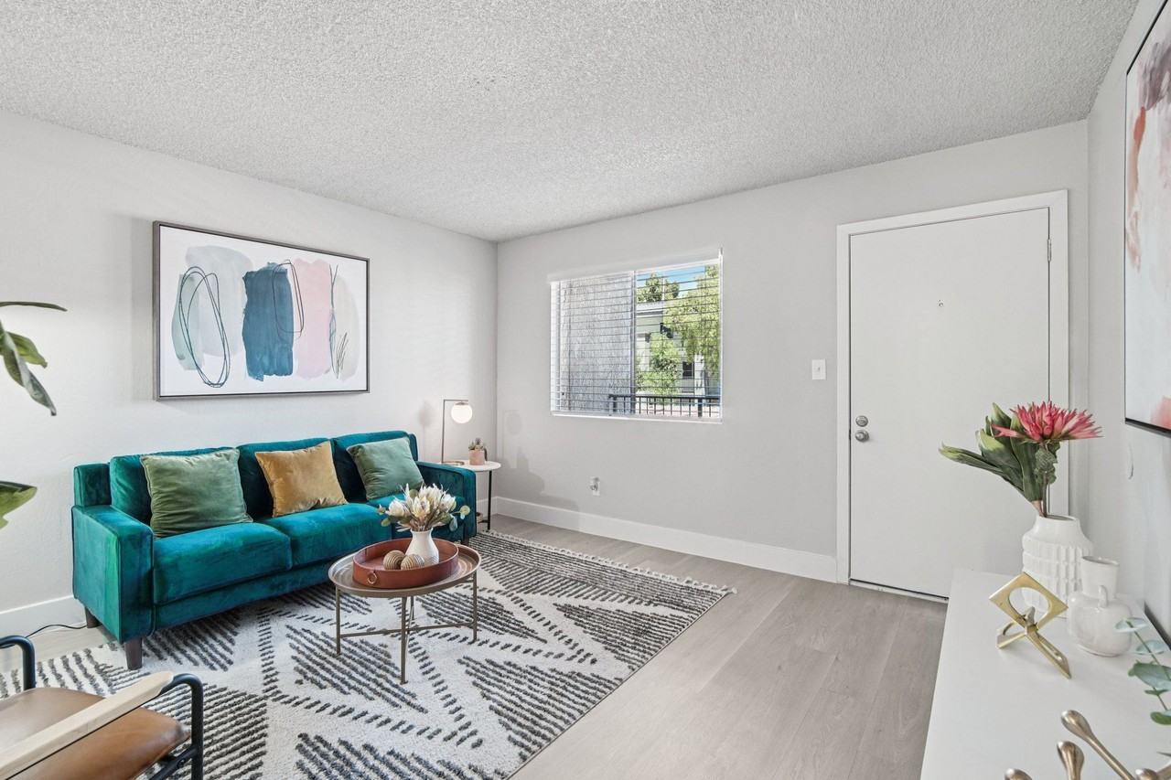 Ardella on 28th - Photo 5 of 28