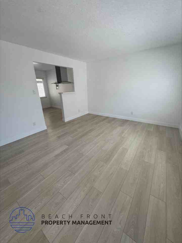 5776 Rostrata Avenue - Photo 7 of 16