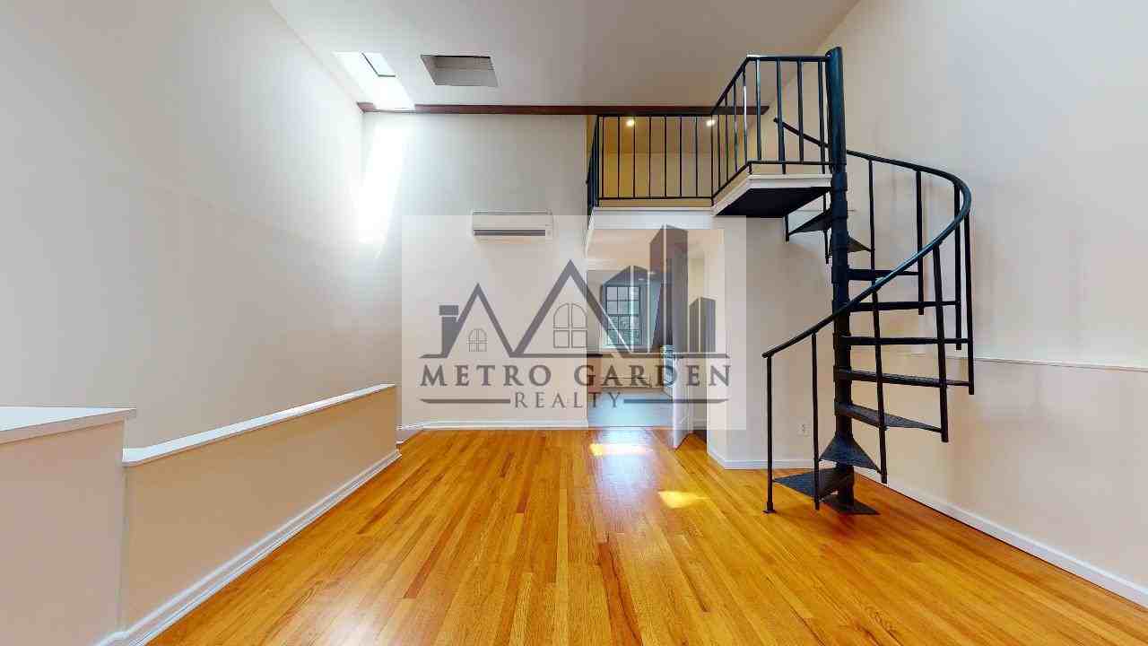 382 Burns Street #2 - Photo 6 of 38