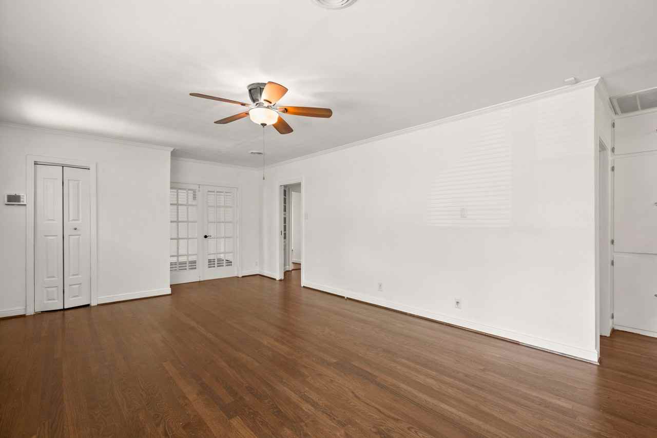 5805 Bull Creek Rd - Photo 6 of 22