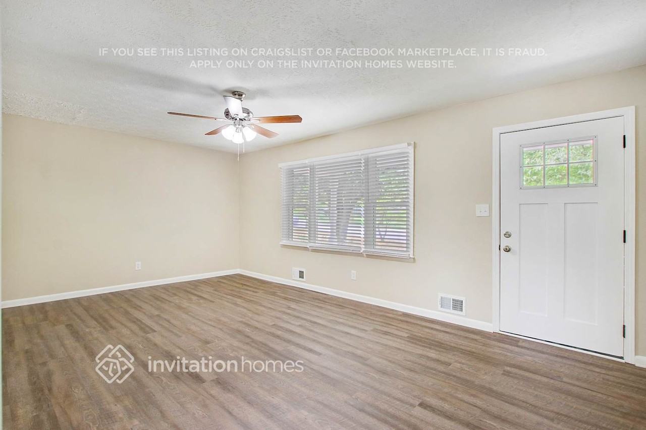 3330 Scott Dr - Photo 2 of 20