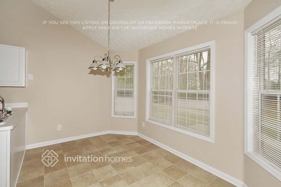 410 Windsor Brook Ln - Photo 6 of 14