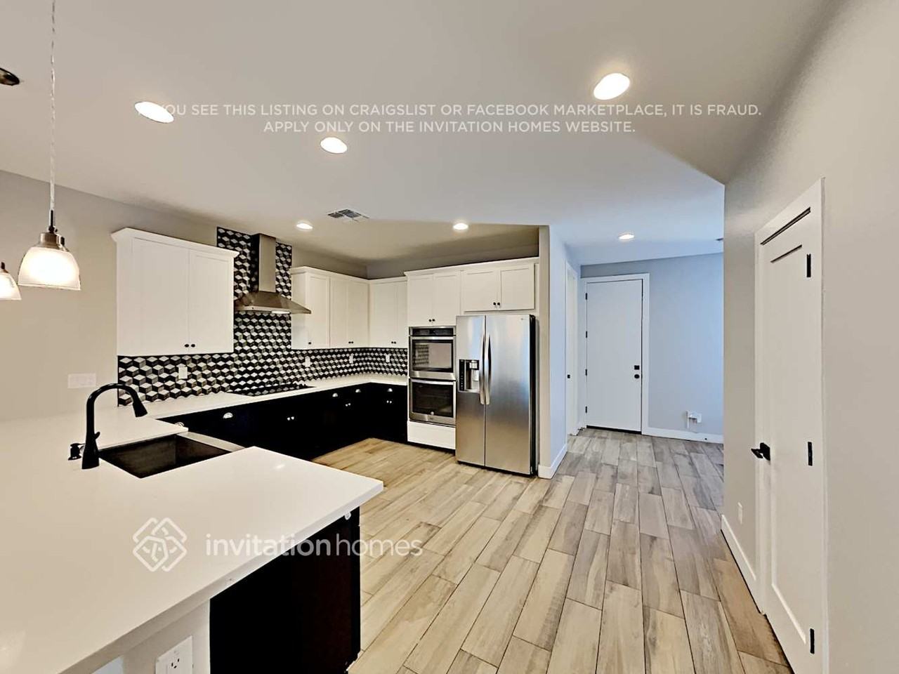 16428 S 10th St - Photo 7 of 19