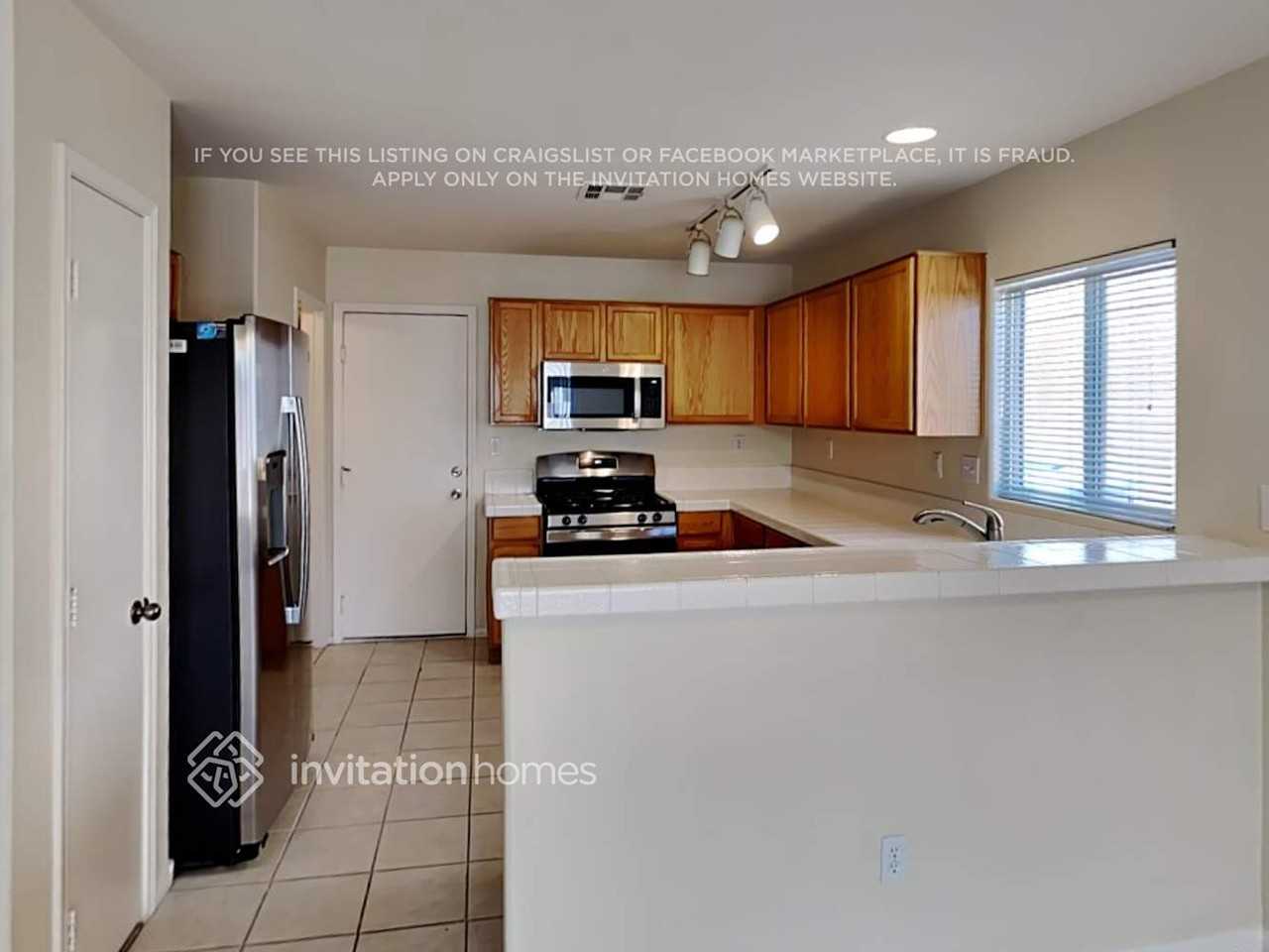 5324 Clover Blossom Ct - Photo 6 of 15