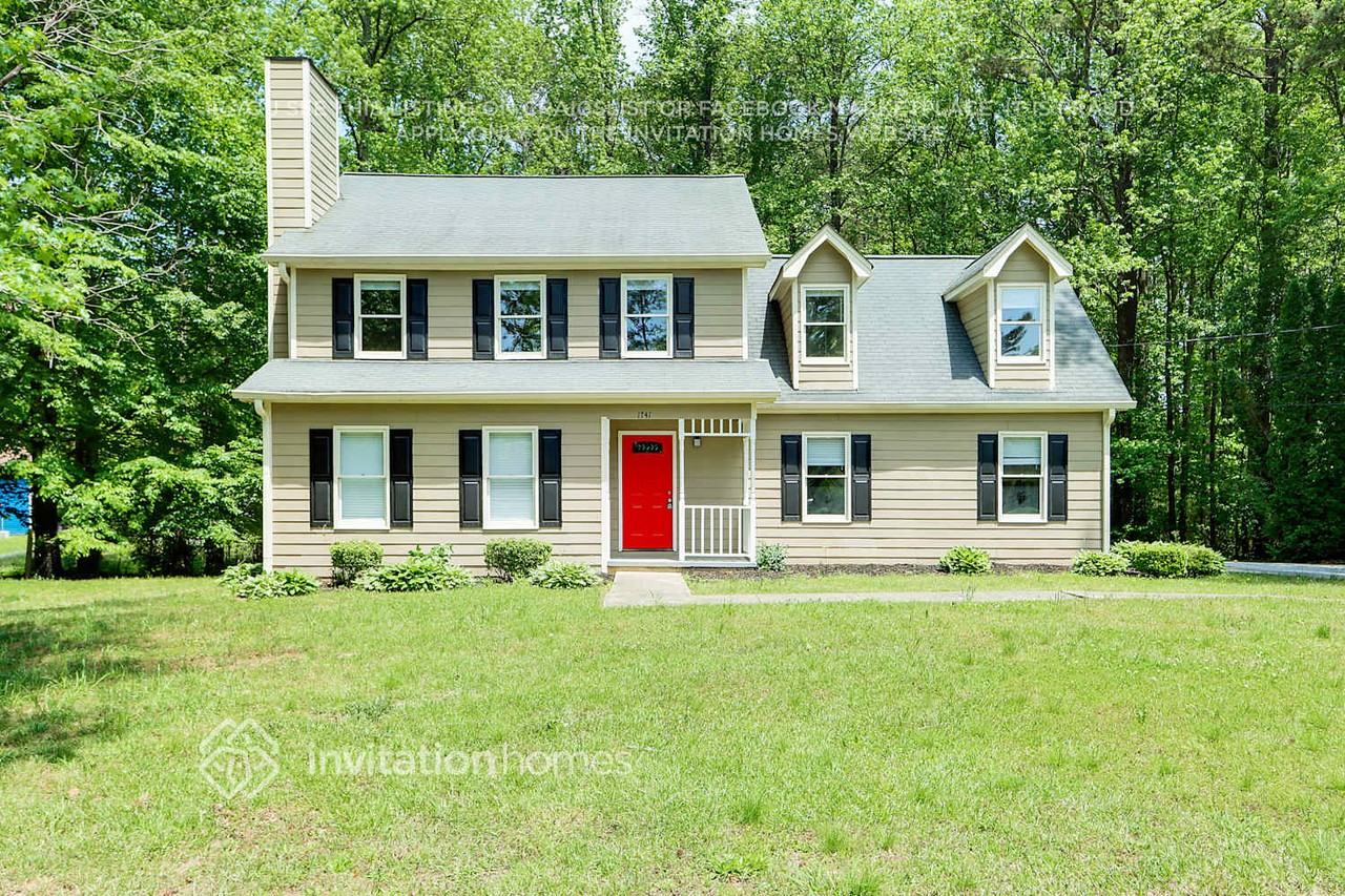 1741 Shady Creek Ln - Photo 2 of 27