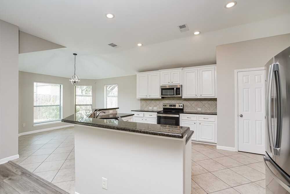 5403 Belvedere Dr - Photo 6 of 19