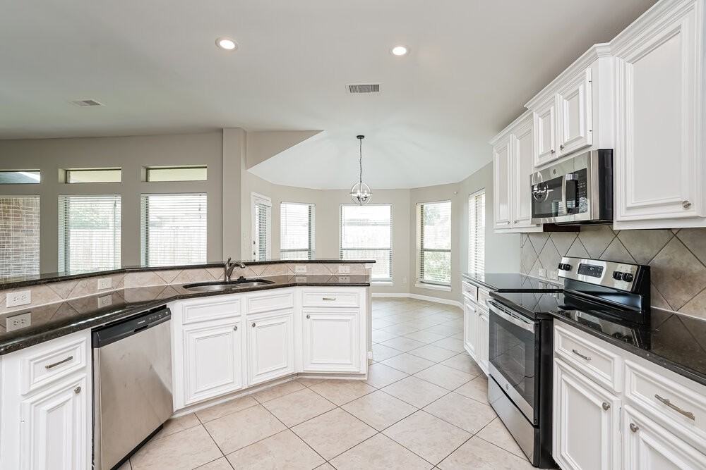 5403 Belvedere Dr - Photo 7 of 19
