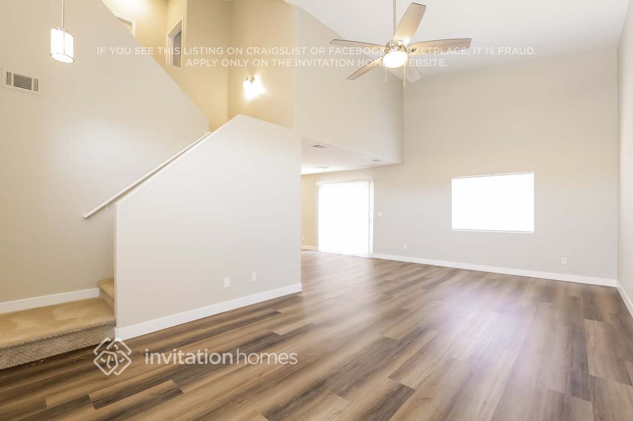 5256 Mineral Lake Drive - Photo 3 of 16