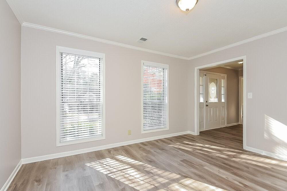 237 Hidden Ct - Photo 5 of 17